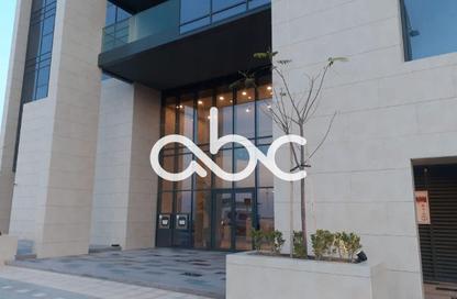 Apartment - 2 Bedrooms - 4 Bathrooms for rent in Soho Square - Saadiyat Island - Abu Dhabi