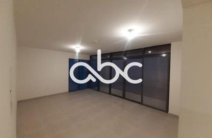 Apartment - 2 Bedrooms - 4 Bathrooms for rent in Soho Square - Saadiyat Island - Abu Dhabi
