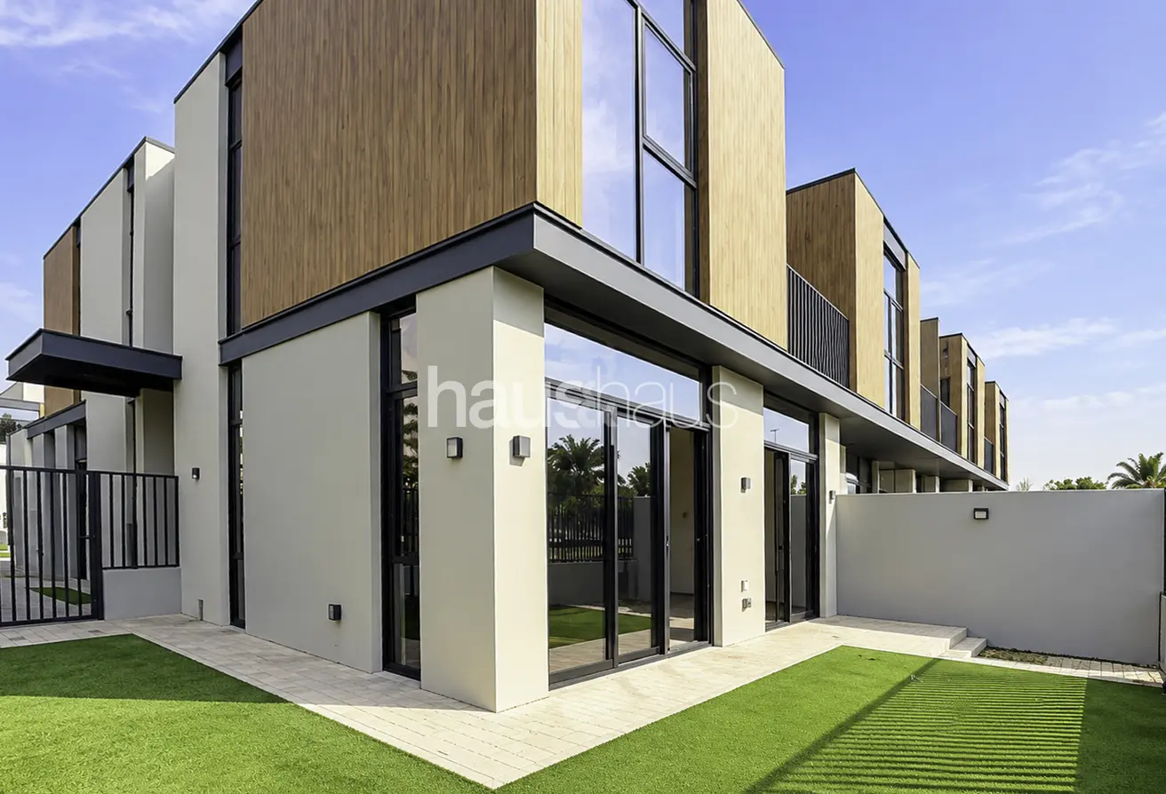 165596072 - Property Main Image