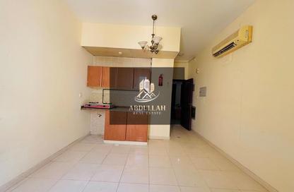Apartment - Studio - 1 for rent in Muwaileh 29 Building - Muwaileh - Sharjah