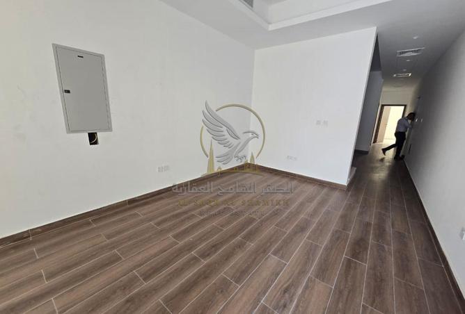 142381037 - Property Image 2