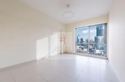 Apartment - 1 Bedroom - 2 Bathrooms for rent in Bahwan Tower Downtown - Downtown Dubai - Dubai