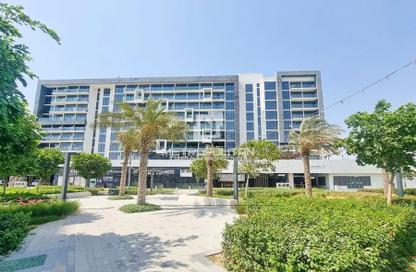 Shop - Studio - 1 Bathroom for rent in Azizi Riviera 3 - Azizi Riviera - Meydan One - Meydan - Dubai