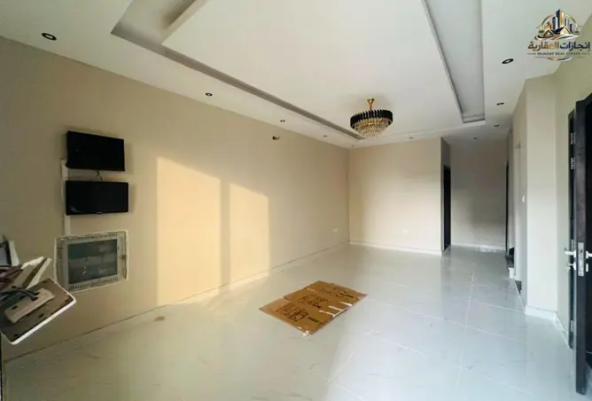 163718169 - Property Image 3