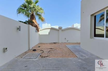 Villa - 3 Bedrooms - 4 Bathrooms for rent in Mohamed Bin Zayed Centre - Mohamed Bin Zayed City - Abu Dhabi