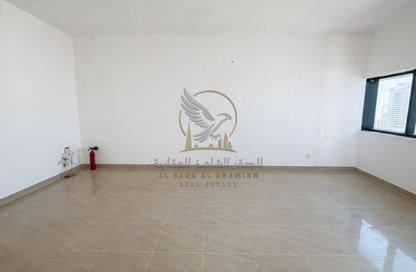 Apartment - 1 Bedroom - 2 Bathrooms for rent in Al Mamzar - Al Mamzar - Sharjah - Sharjah