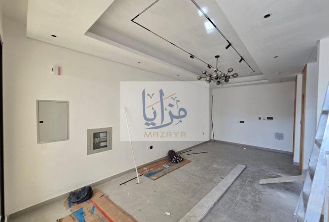 53180783 - Property Image 2