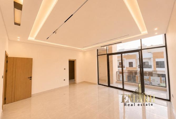 143732215 - Property Image 3