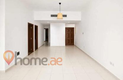 Apartment - 2 Bedrooms - 2 Bathrooms for rent in Cascades Tower - Dubai Marina - Dubai