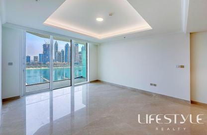 Apartment - 2 Bedrooms - 2 Bathrooms for rent in Palace Beach Residence Tower 2 - Palace Beach Residence - Emaar Beachfront - Dubai Harbour - Dubai