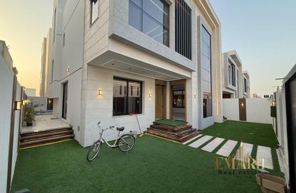 Villa - 5 Bedrooms - 7 Bathrooms for sale in Al Helio 2 - Al Helio - Ajman