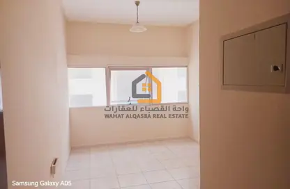 Apartment - 1 Bathroom for rent in Qasimia 13 building - Al Nad - Al Qasimia - Sharjah