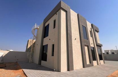 Villa - 4 Bedrooms - 5 Bathrooms for rent in Al Khawaneej 2 - Al Khawaneej - Dubai