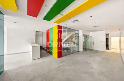Retail - Studio - 1 Bathroom for rent in Bay Central 3 - Dubai Marina - Dubai