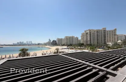 Apartment - 1 Bathroom for rent in Club Vista Mare - Palm Jumeirah - Dubai