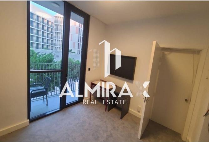 75016002 - Property Image 2