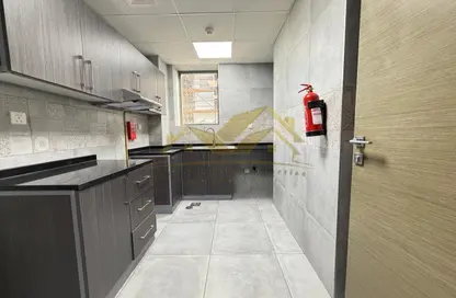 Apartment - 1 Bedroom - 2 Bathrooms for rent in Jumeirah Garden City - Al Satwa - Dubai