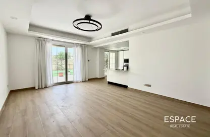 Villa - 2 Bedrooms - 2 Bathrooms for rent in Springs 4 - The Springs - Dubai