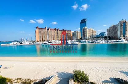 Villa - 5 - 6 for rent in Garden Homes Frond A - Garden Homes - Palm Jumeirah - Dubai