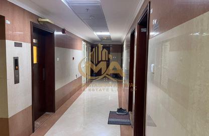 عمارة بالكامل - 8 غرف نوم - 8 حمامات للبيع في القليعة - الشرق - الشارقة