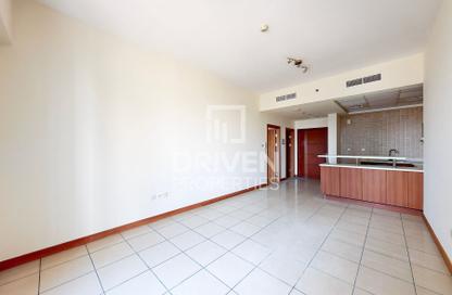 Apartment - 1 Bedroom - 2 Bathrooms for sale in Sulafa Tower - Dubai Marina - Dubai