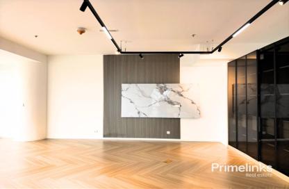 Office Space - Studio for rent in I Rise Tower - Barsha Heights (Tecom) - Dubai