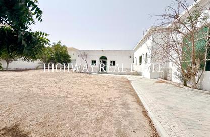 Villa - 6 Bedrooms - 7+ Bathrooms for rent in Al Garayen - Sharjah