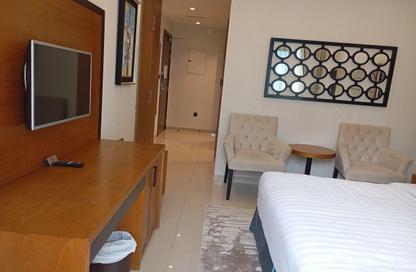 Apartment - Studio - 4 Bathrooms for rent in Allure Suites - Barsha Heights (Tecom) - Dubai
