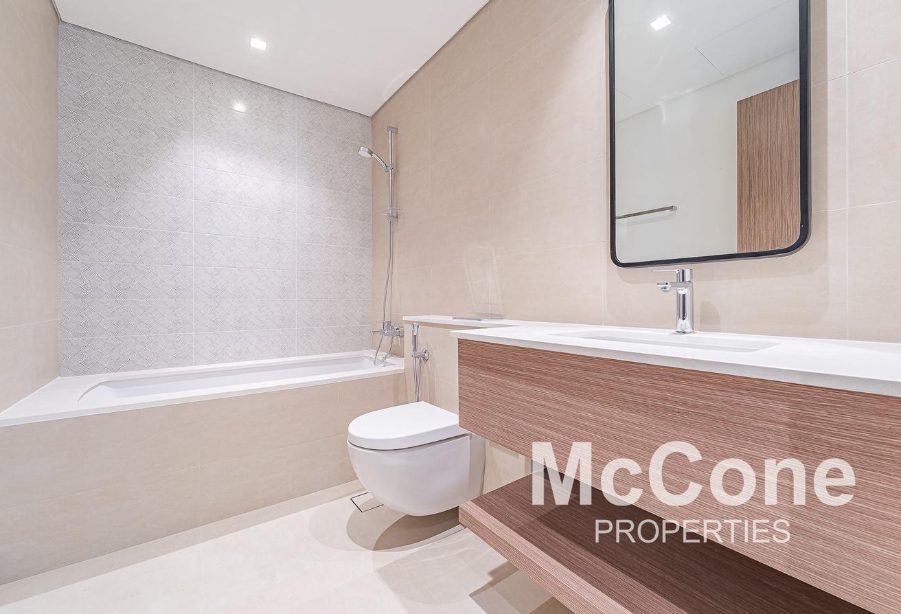 Full Sea View | Brand New | Low Floor photo 17