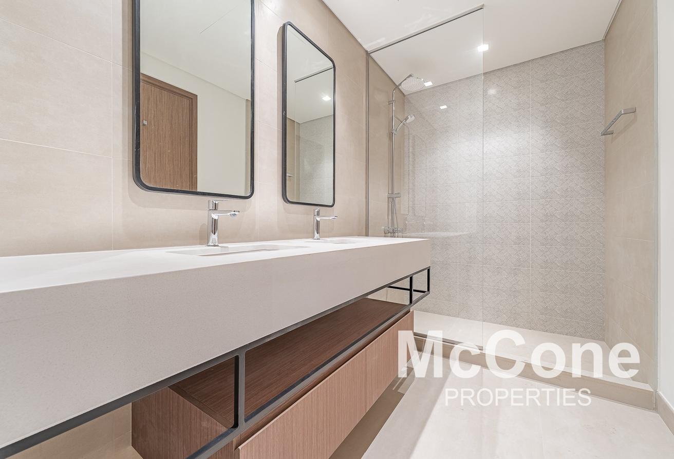 Full Sea View | Brand New | Low Floor photo 15