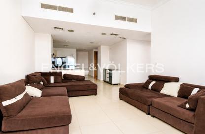 Apartment - 3 Bedrooms - 3 Bathrooms for rent in Ocean Heights - Dubai Marina - Dubai