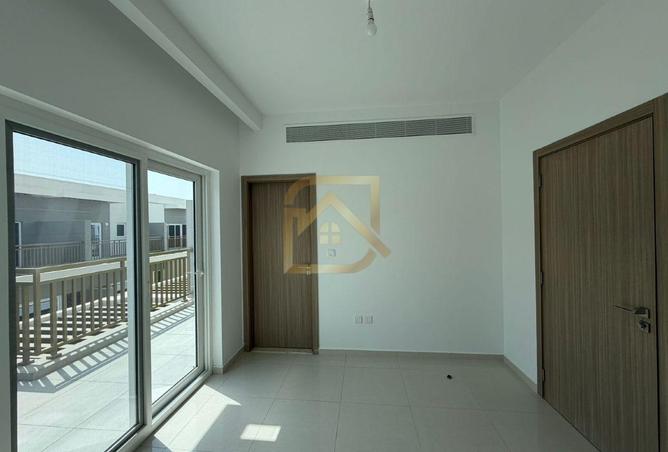 126123529 - Property Image 2