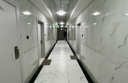 Apartment - 1 Bedroom - 1 Bathroom for rent in Ajman Corniche Road - Ajman