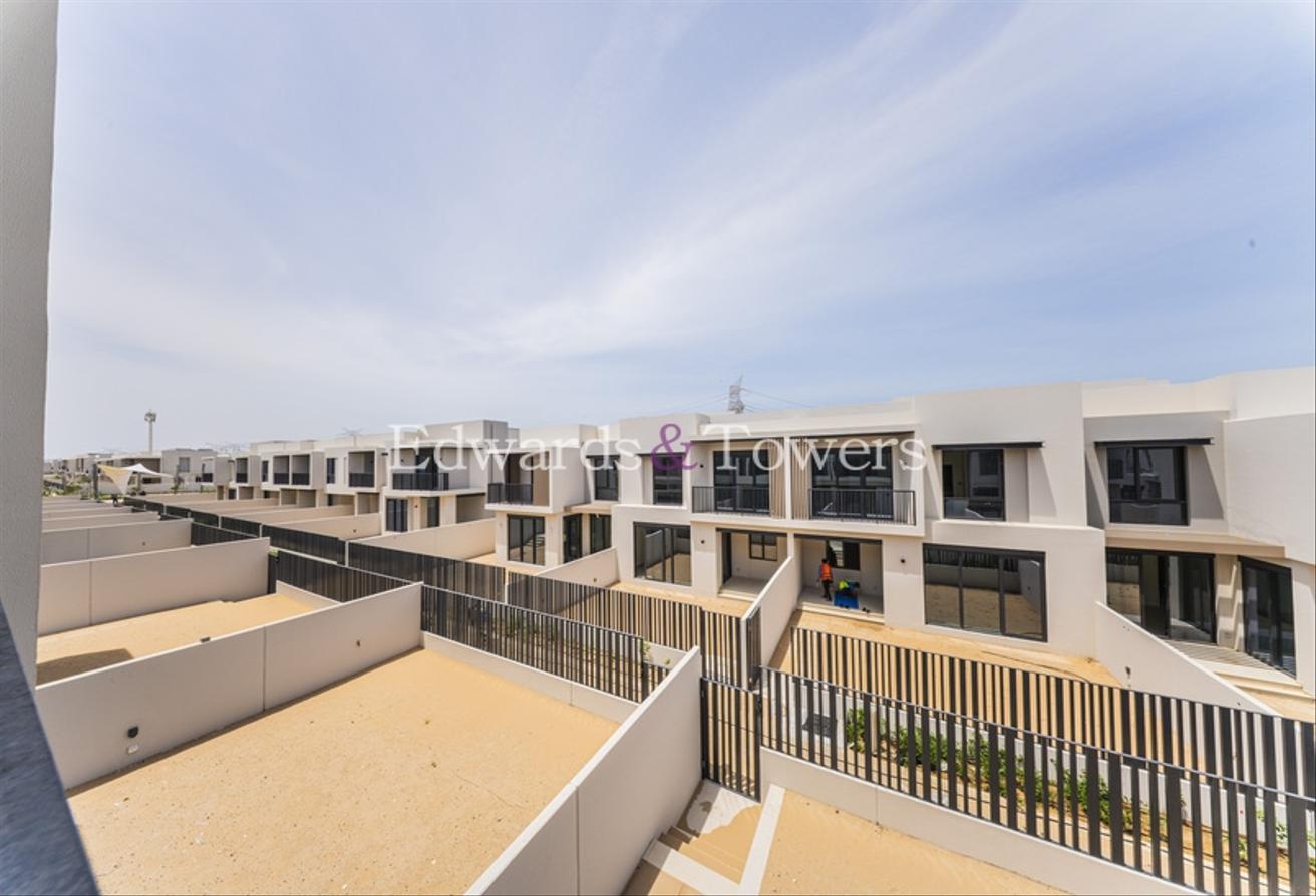 Brand New | Private Garden| Internal Plot photo 26
