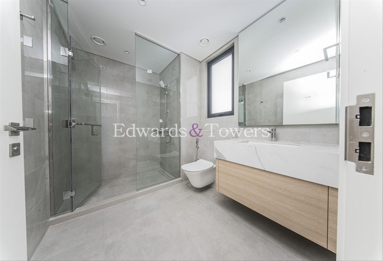 Brand New | Private Garden| Internal Plot photo 18