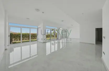 Villa - 5 Bedrooms - 6 Bathrooms for rent in Palma Residences - Palm Jumeirah - Dubai