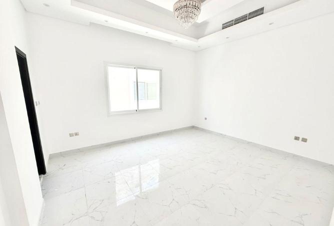 107304540 - Property Image 2
