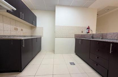 Apartment - 2 - 2 for rent in Mazaya 8 - Queue Point - Liwan - Dubai