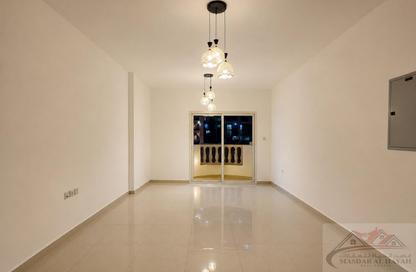 Apartment - 2 Bedrooms - 3 Bathrooms for rent in Muwaileh 29 Building - Muwaileh - Sharjah