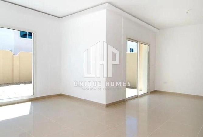 72305129 - Property Image 3