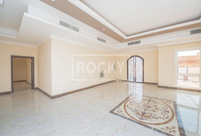 74233521 - صورة العقار 2