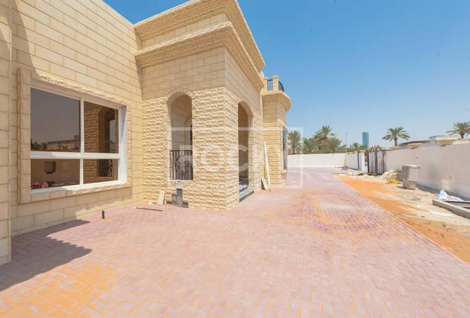 74233521 - صورة العقار 3