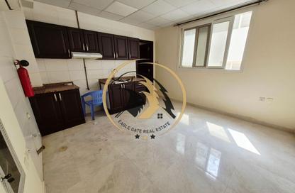 Apartment - Studio - 1 for rent in Fire Station Road - Muwaileh - Sharjah
