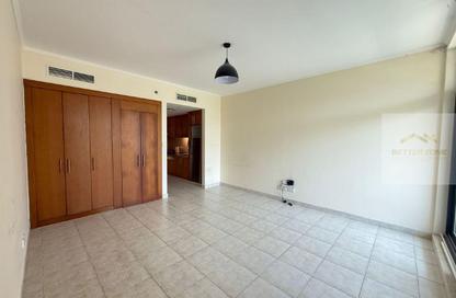 Apartment - Studio - 1 Bathroom for rent in The Links Canal Apartments - The Links - The Views - Dubai