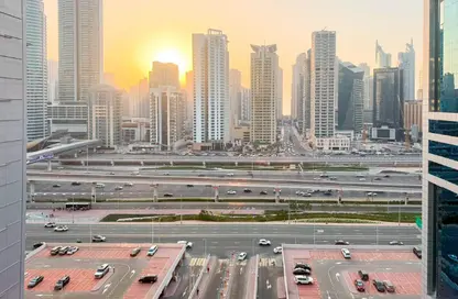 Apartment - 1 Bedroom - 2 Bathrooms for rent in Al Shera Tower - JLT Cluster E - Jumeirah Lake Towers - Dubai