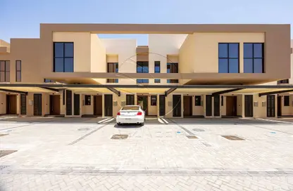Townhouse - 2 Bedrooms - 3 Bathrooms for sale in Aldhay at Bloom Gardens - Bloom Gardens - Al Salam Street - Abu Dhabi Townhouse - 2 Bedrooms - 3 Bathrooms for sale in Aldhay at Bloom Gardens - Bloom Gardens - Al Salam Street - Abu Dhabi