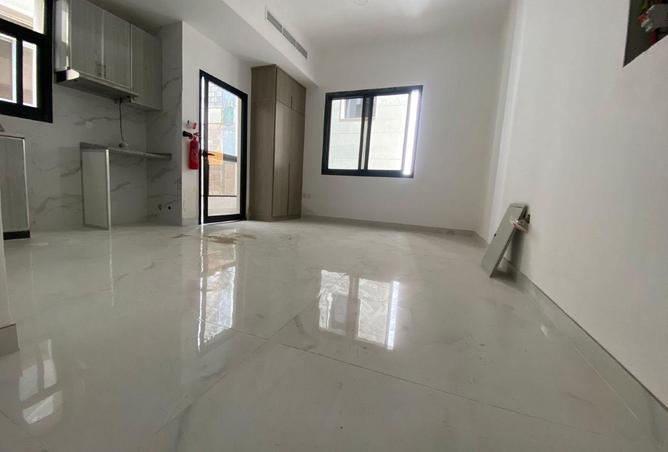 64037169 - Property Main Image