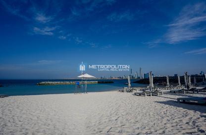 Apartment - 2 Bedrooms - 3 Bathrooms for sale in Fairmont Marina Residences - The Marina - Abu Dhabi