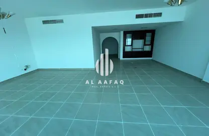 Apartment - 3 Bedrooms - 4 Bathrooms for rent in Al Mamzar - Al Mamzar - Sharjah - Sharjah