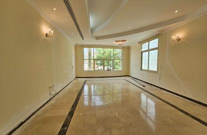 Villa - 5 - 7 for rent in Al Manara - Dubai